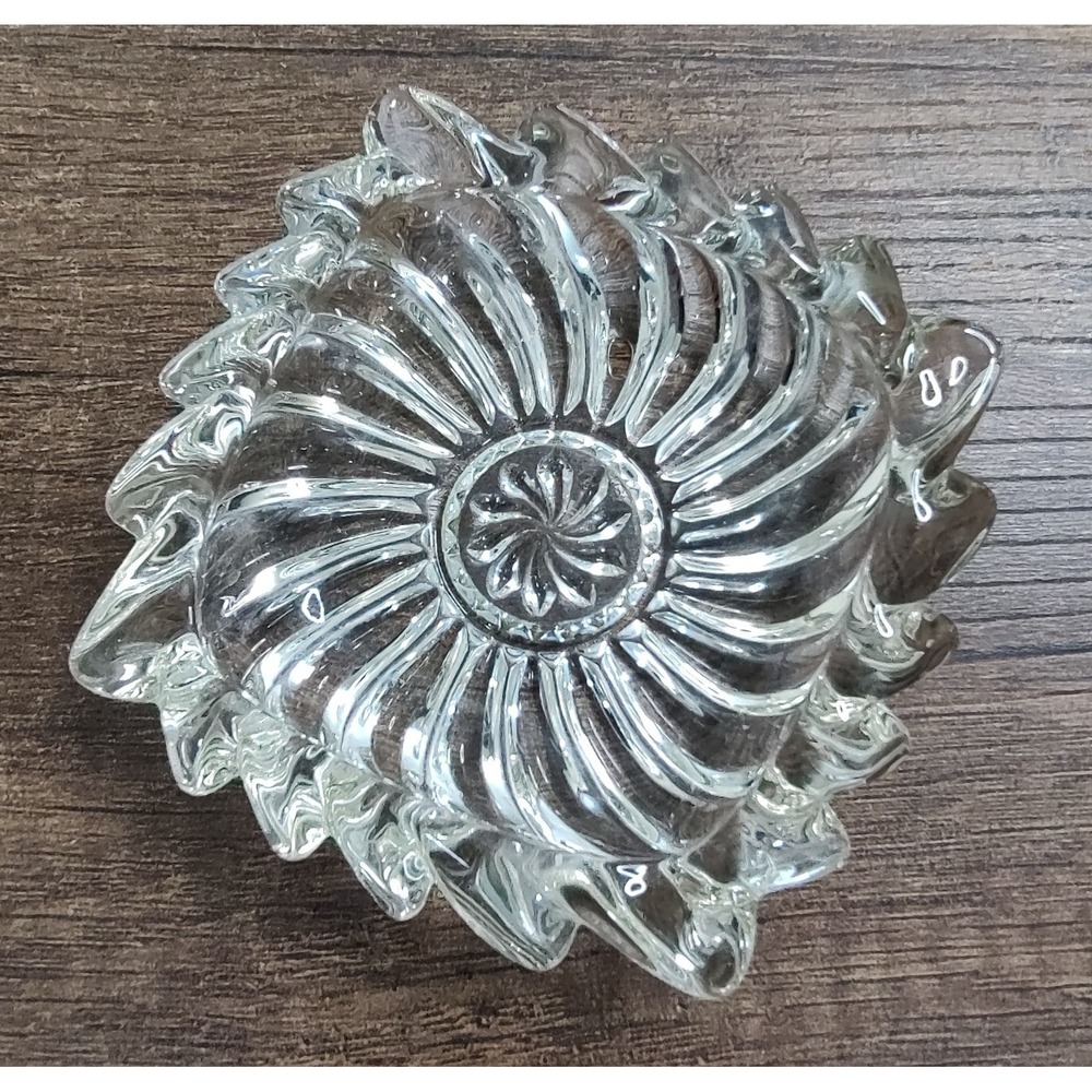 Vintage Clear Heavy Glass Spiral Ashtray Trinket Dish Clean NO CHIPS B1